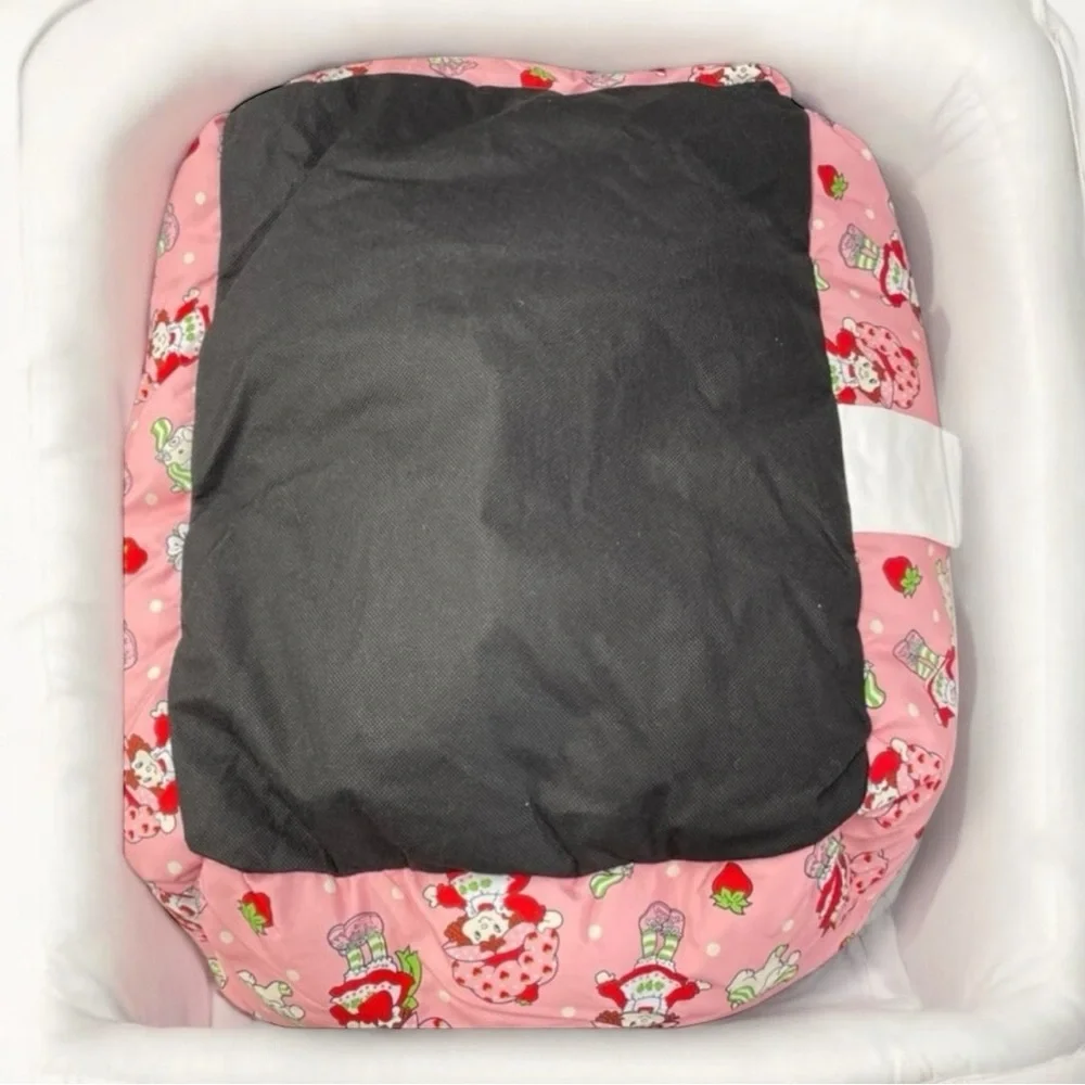 STRAWBERRY SHORTCAKE PET BED